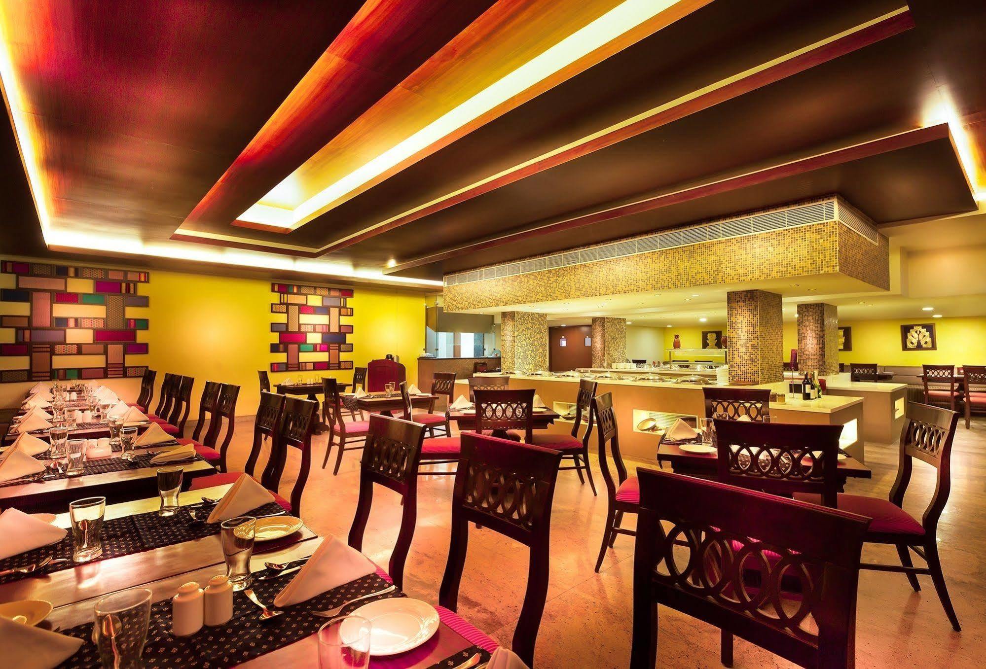 Hotel Regency By Grt 3*